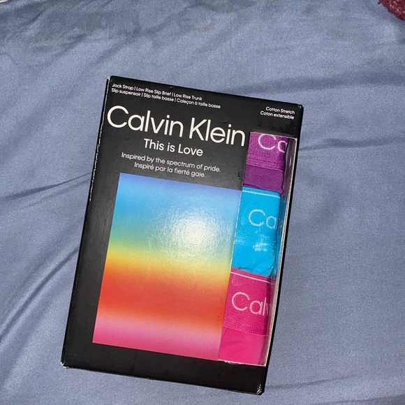 Calvin Klein 3 pc bundle - Picture 2 of 3